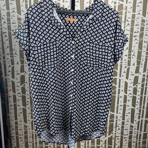 JACHS Girlfriend Cap Sleeve Button Down Short Sleeve Printed Blouse navy & cream